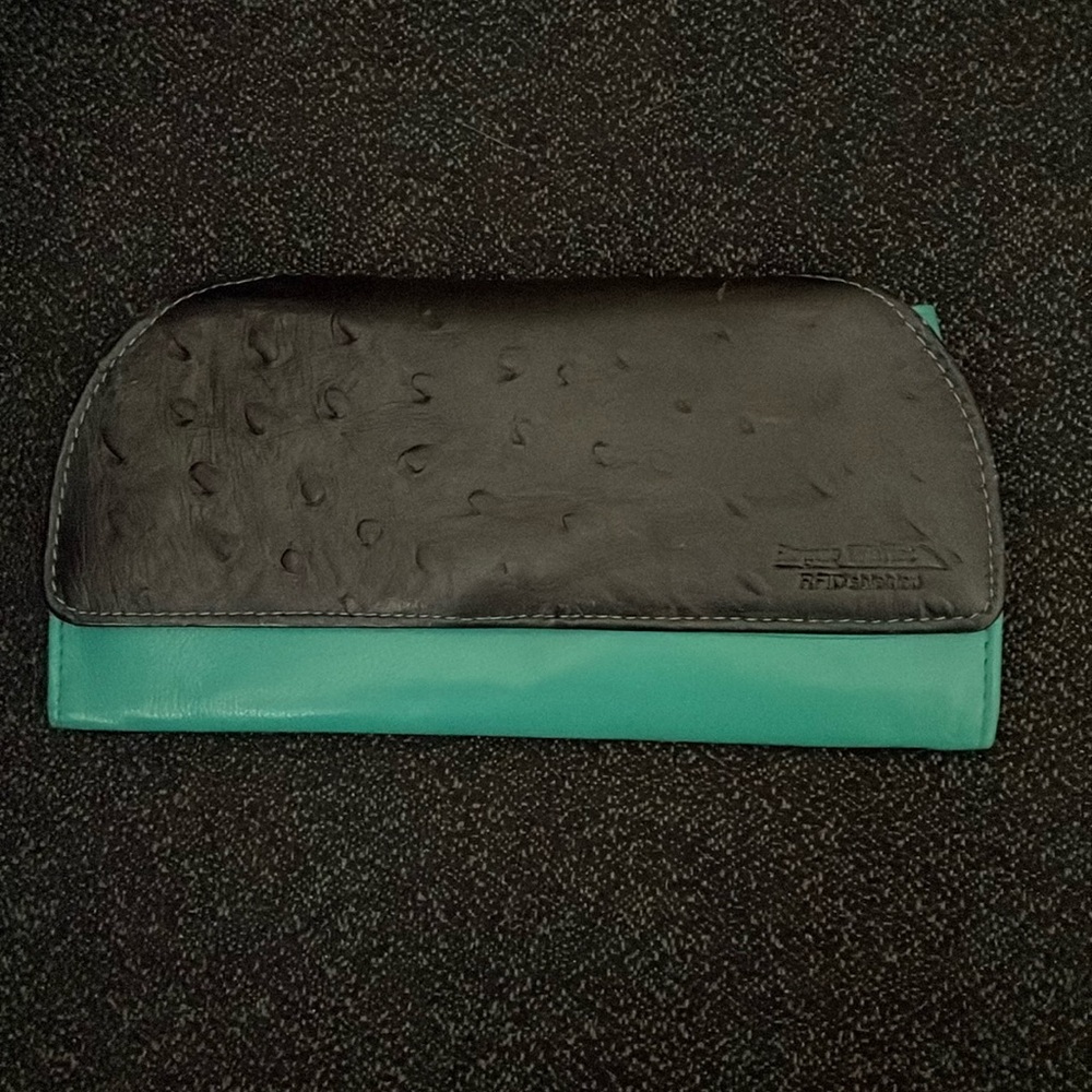 ROGUE RFID Shielded Ostrich Embossed & Soft Leather Wallet